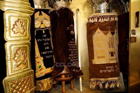 מעיל לספר תורה