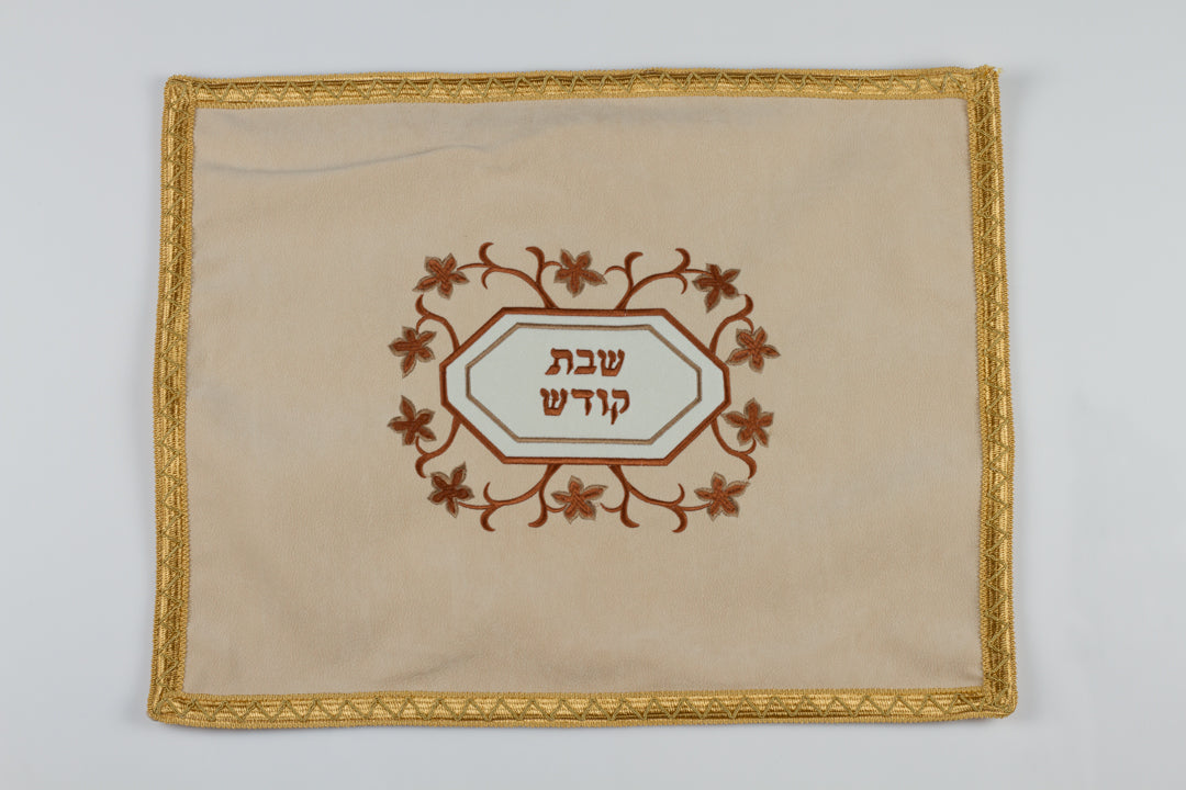כיסוי חלות יהלום, בז'