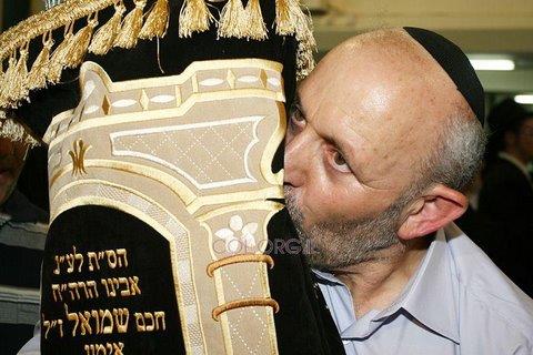 מעיל לספר תורה